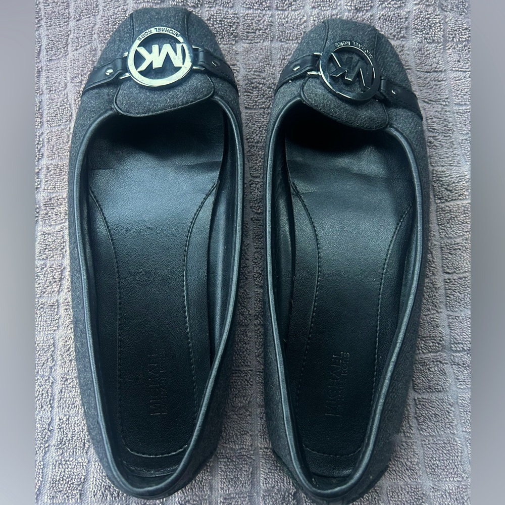 Michael Kors flats size 9.5